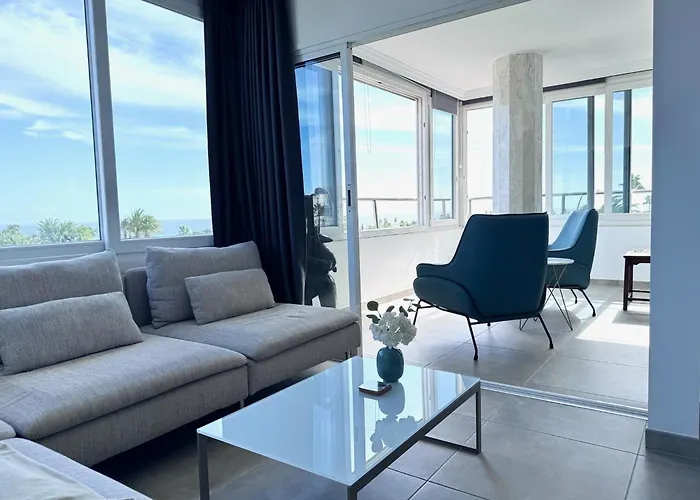 Excelsior I Sea View Apartment